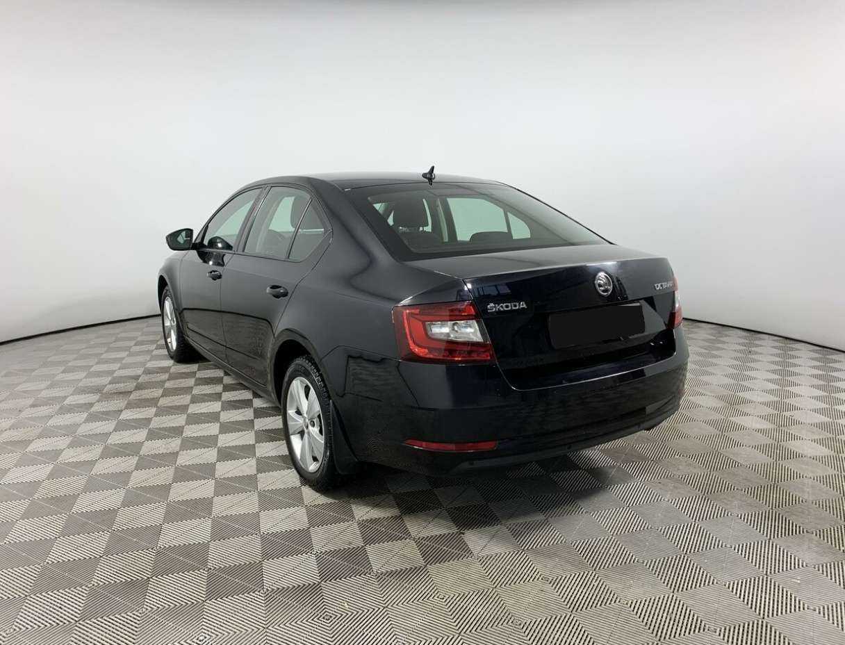 Skoda Octavia 2018 года с пробегом. Фото: #5