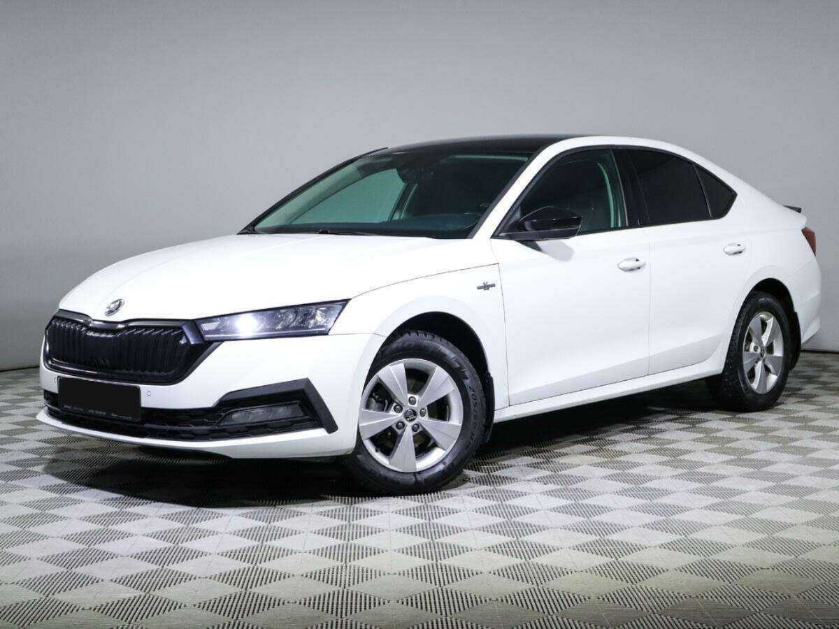 Skoda Octavia 2021 года с пробегом. Посмотреть фото