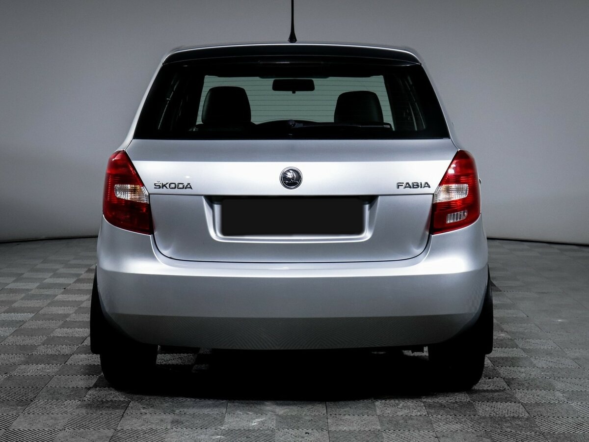 Skoda Fabia 2014 года с пробегом. Фото: #4