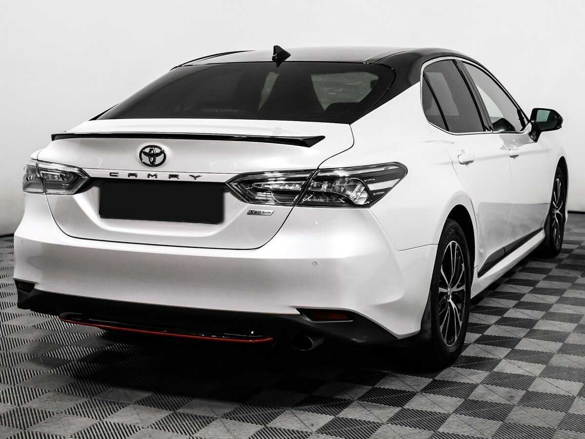 Toyota Camry 2020 года с пробегом. Фото: #4