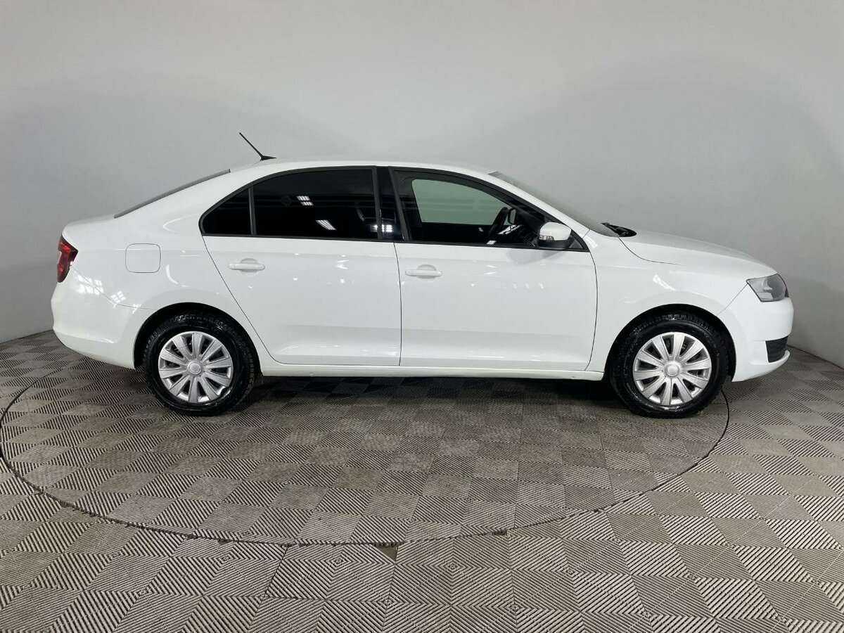 Skoda Rapid 2019 года с пробегом. Фото: #3