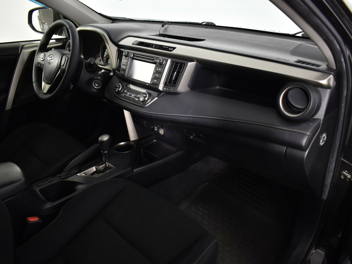Toyota RAV4 2014 года с пробегом. Фото: #12