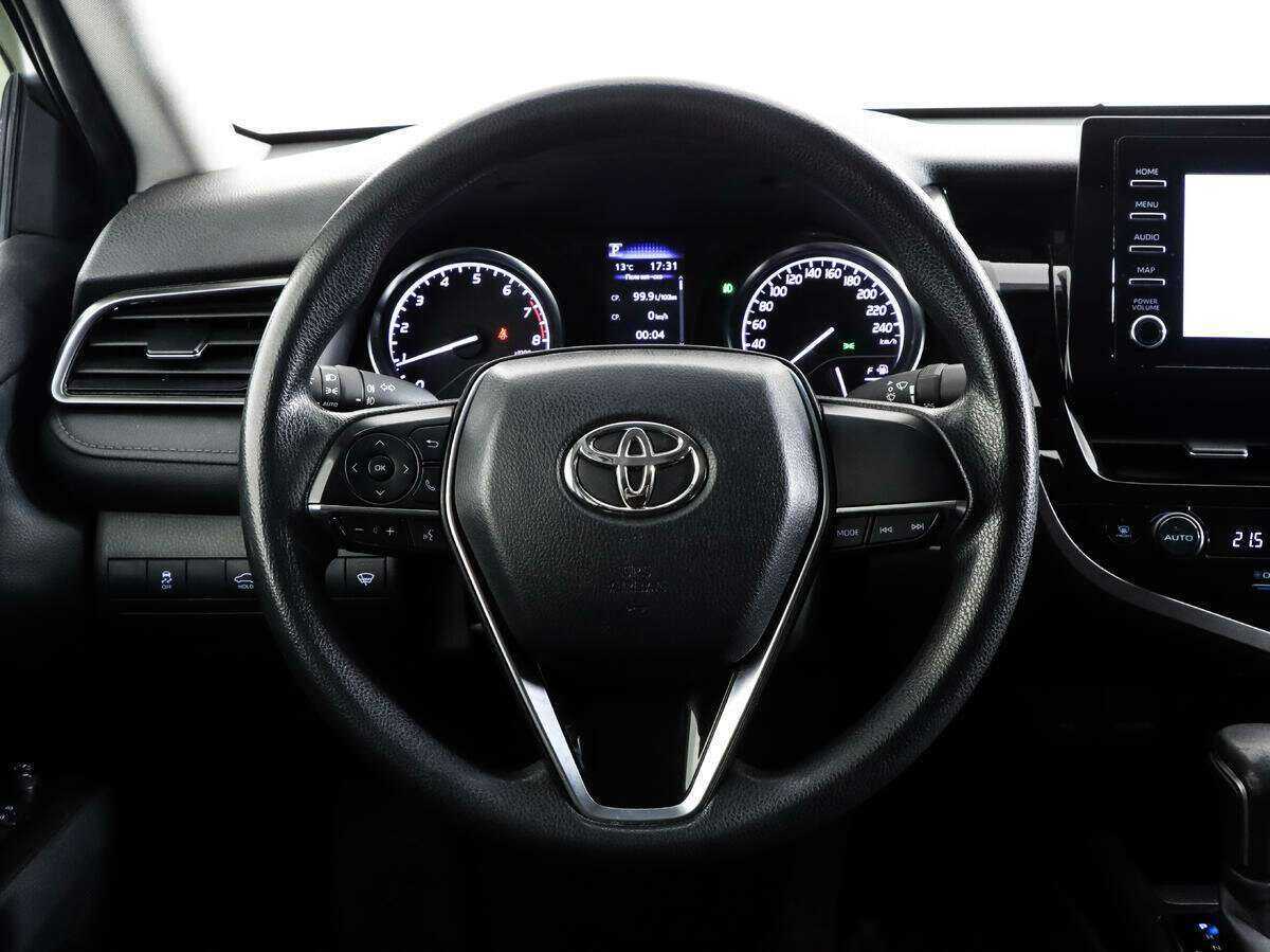 Toyota Camry 2021 года с пробегом. Фото: #9