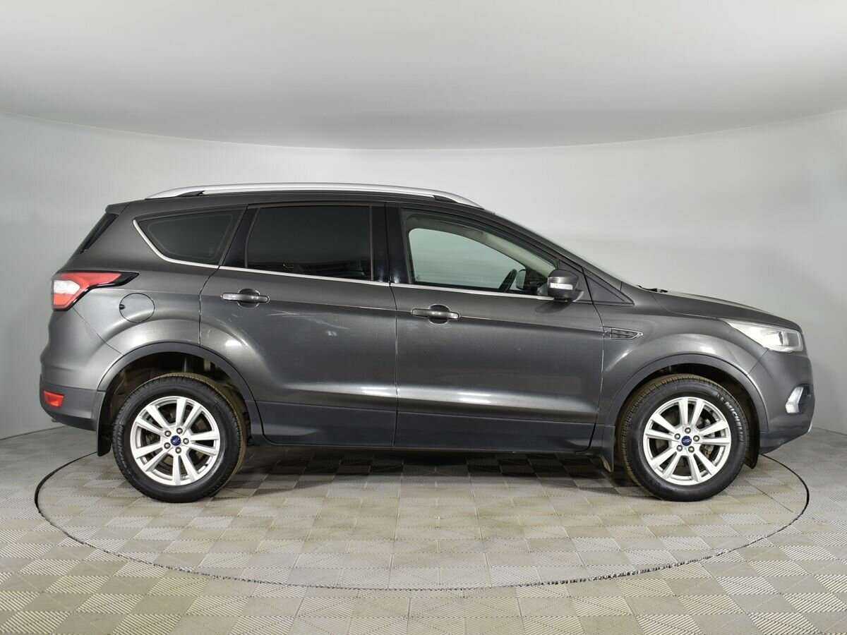 Ford Kuga 2017 года с пробегом. Фото: #4