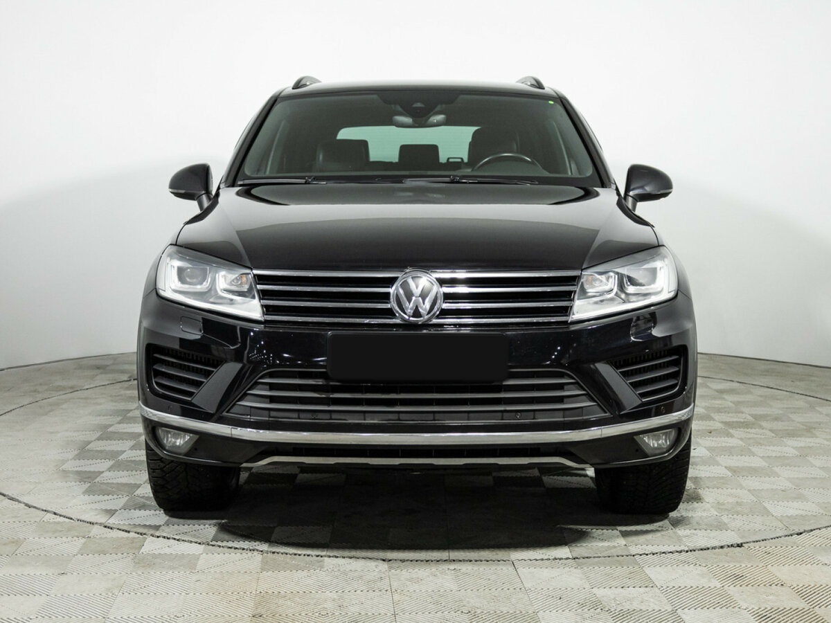Volkswagen Touareg 2017 года с пробегом. Фото: #1