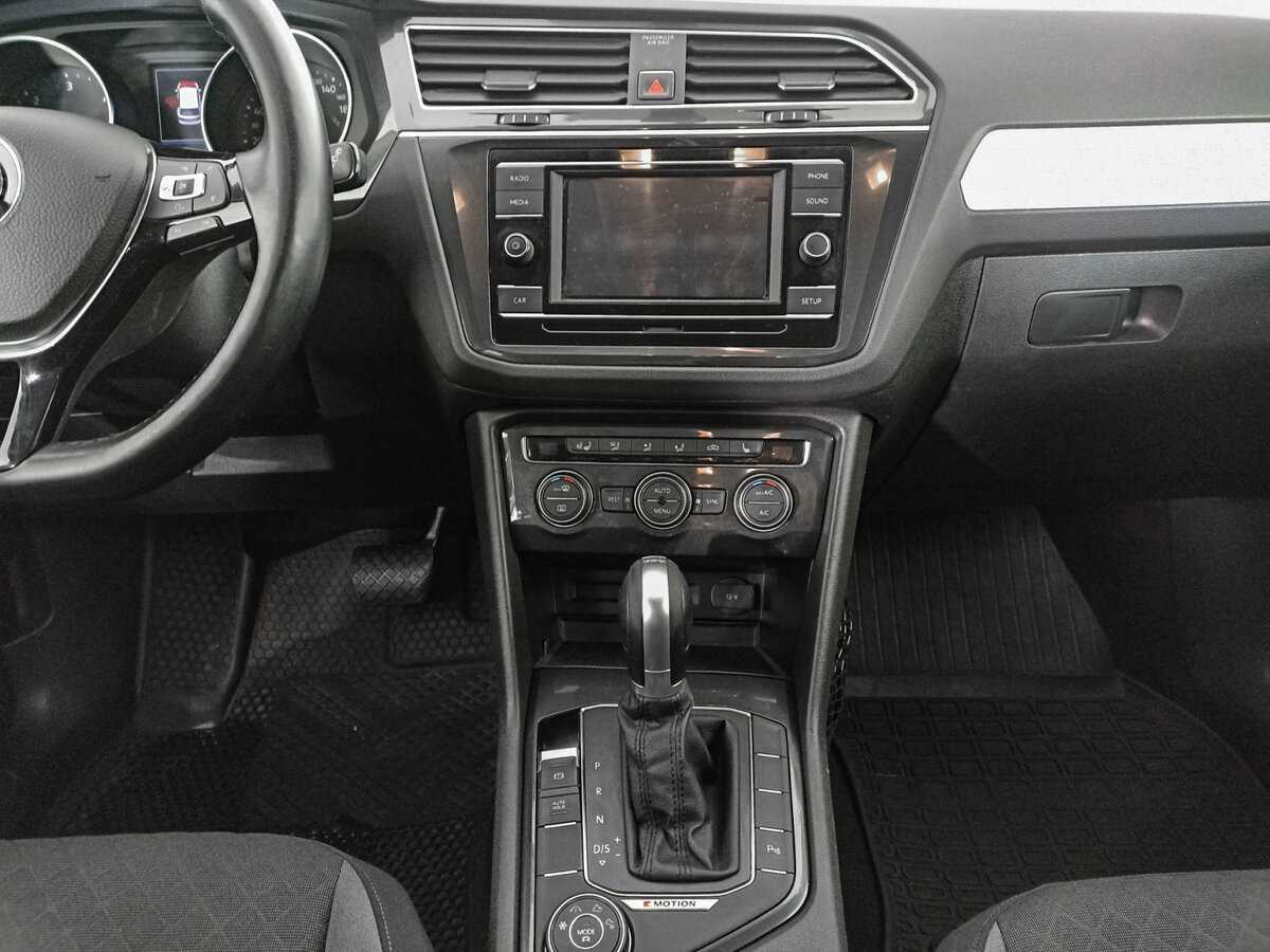 Volkswagen Tiguan 2018 года с пробегом. Фото: #12
