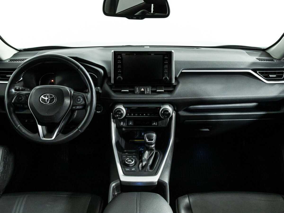 Toyota RAV4 2020 года с пробегом. Фото: #12