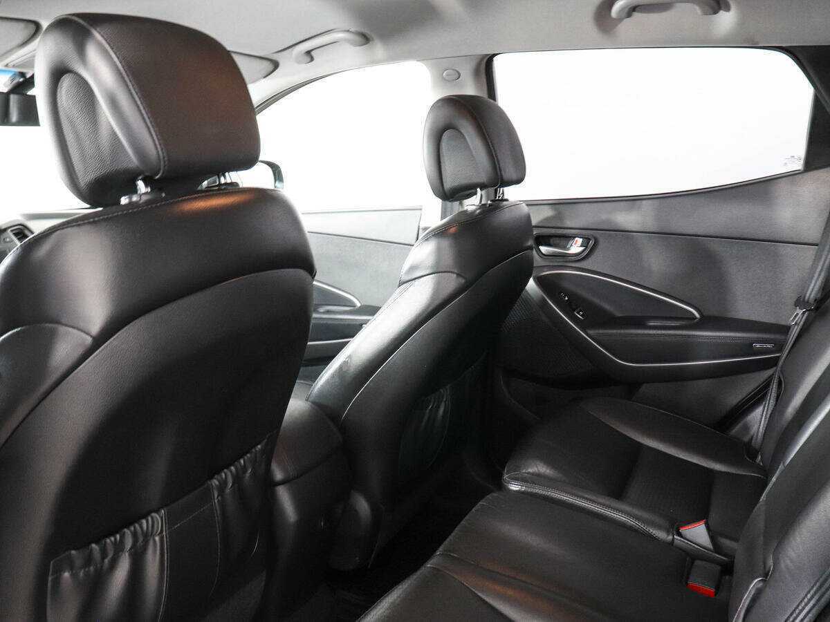Hyundai Santa Fe 2013 года с пробегом. Фото: #11