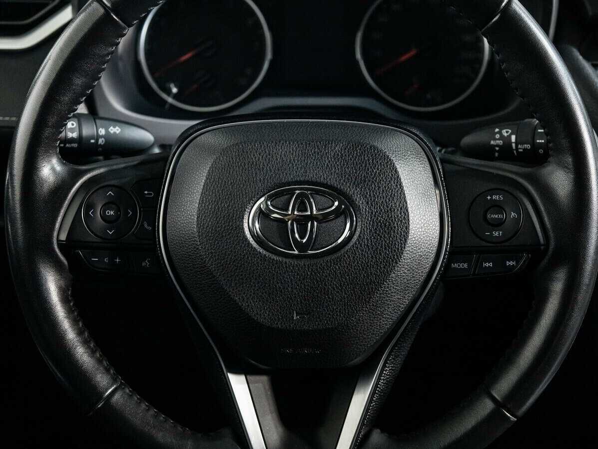 Toyota RAV4 2020 года с пробегом. Фото: #13