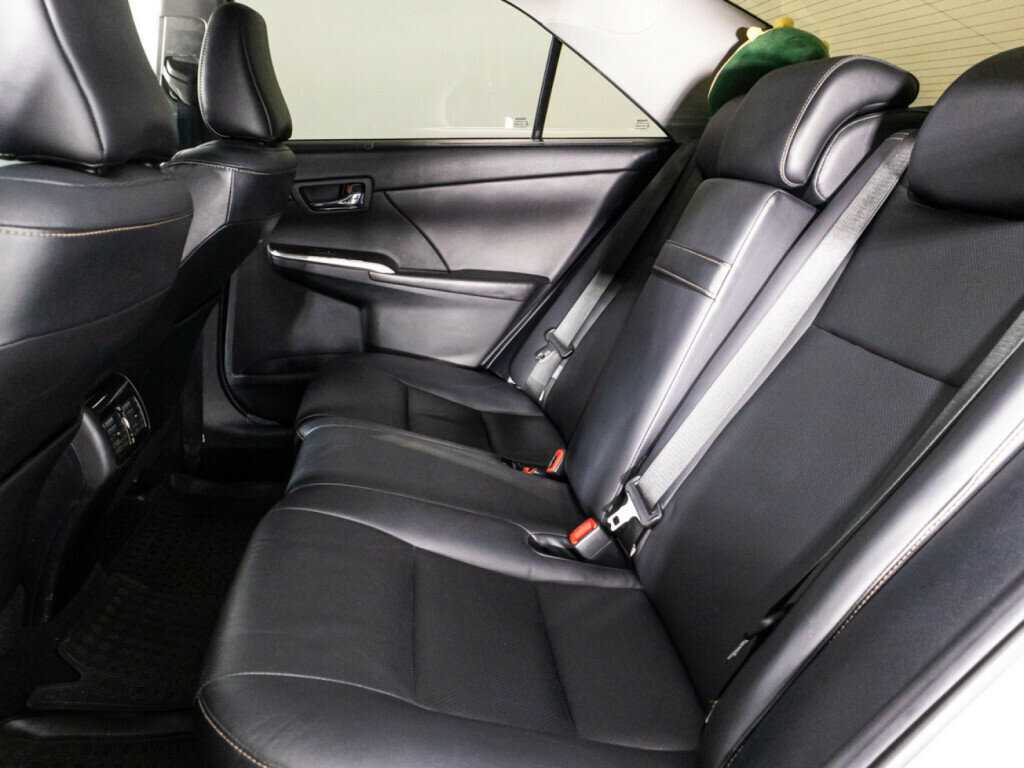 Toyota Camry 2015 года с пробегом. Фото: #9