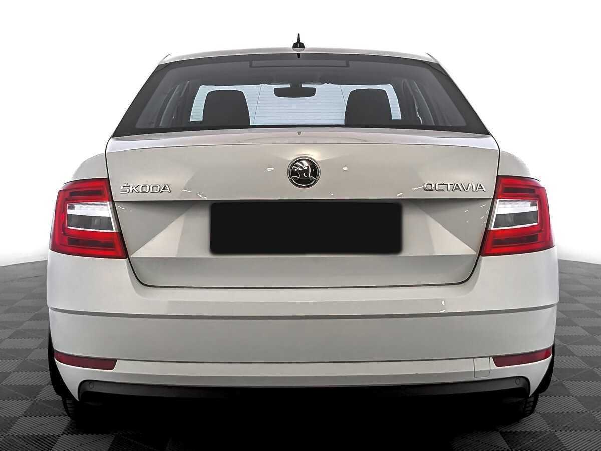 Skoda Octavia 2018 года с пробегом. Фото: #5