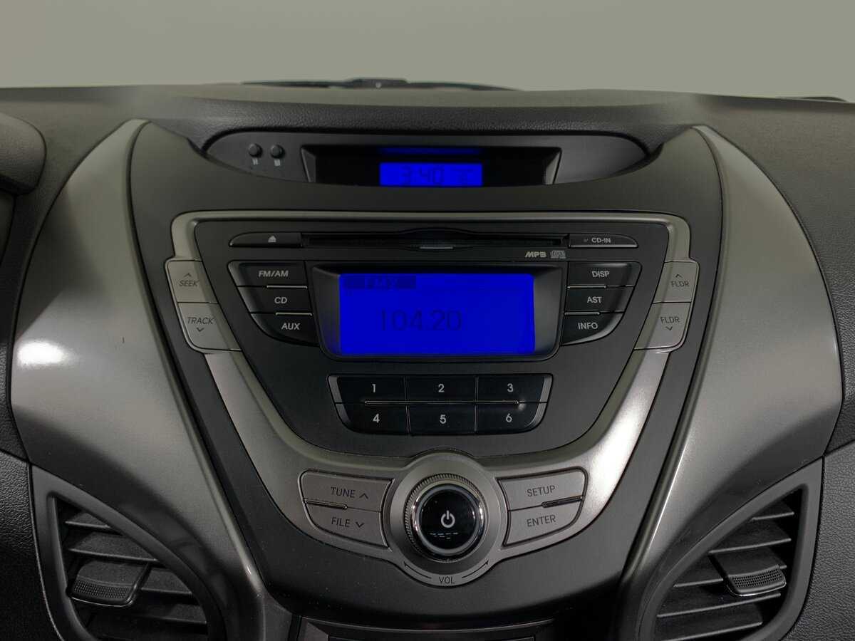 Hyundai Elantra 2012 года с пробегом. Фото: #15