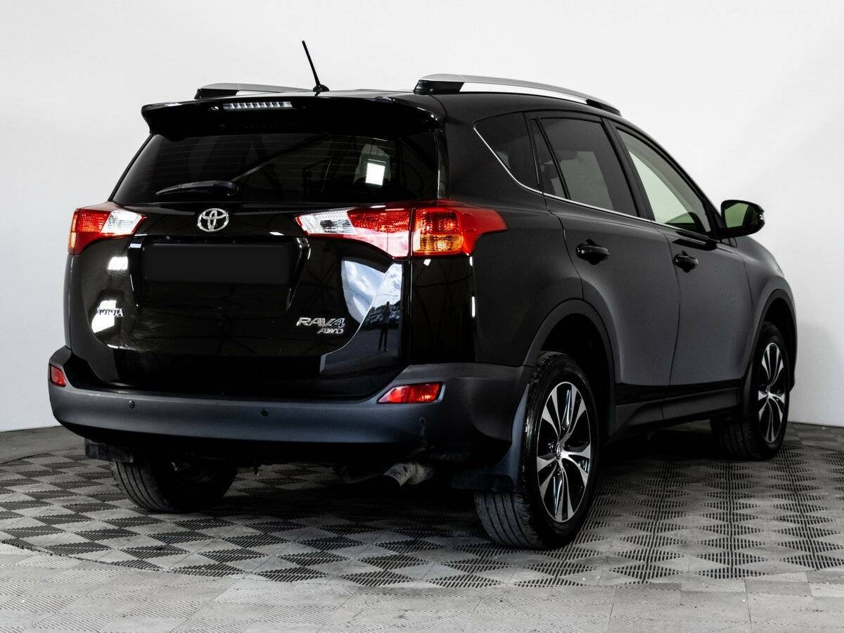 Toyota RAV4 2015 года с пробегом. Фото: #4