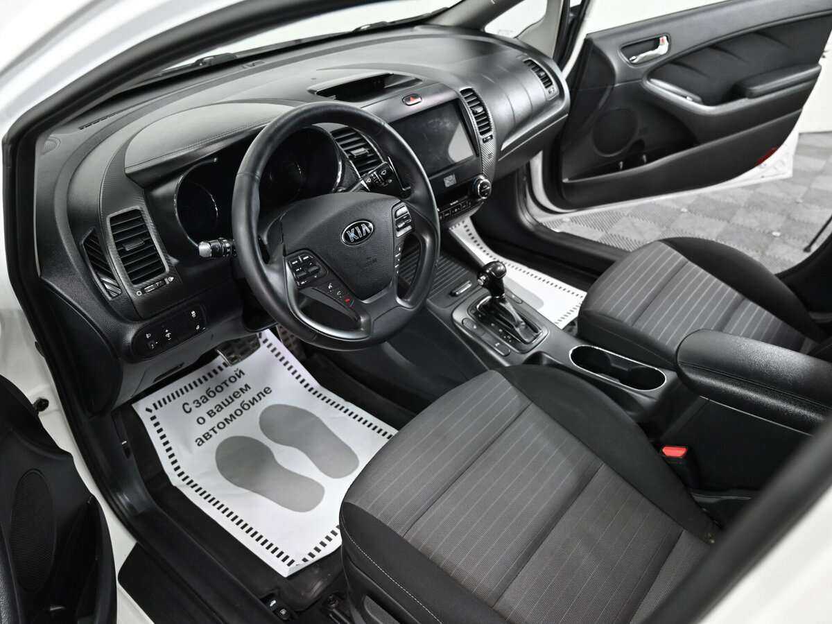 Kia Cerato 2015 года с пробегом. Фото: #4