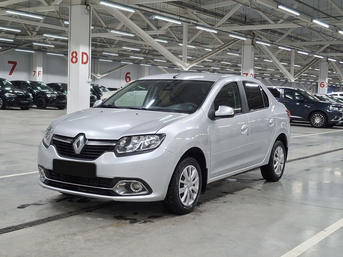 Renault Logan 2015 года с пробегом. Посмотреть фото