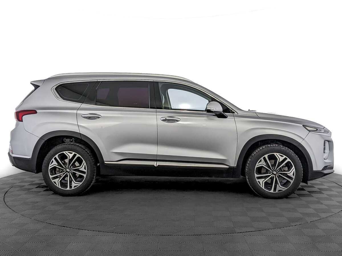 Hyundai Santa Fe 2018 года с пробегом. Фото: #3