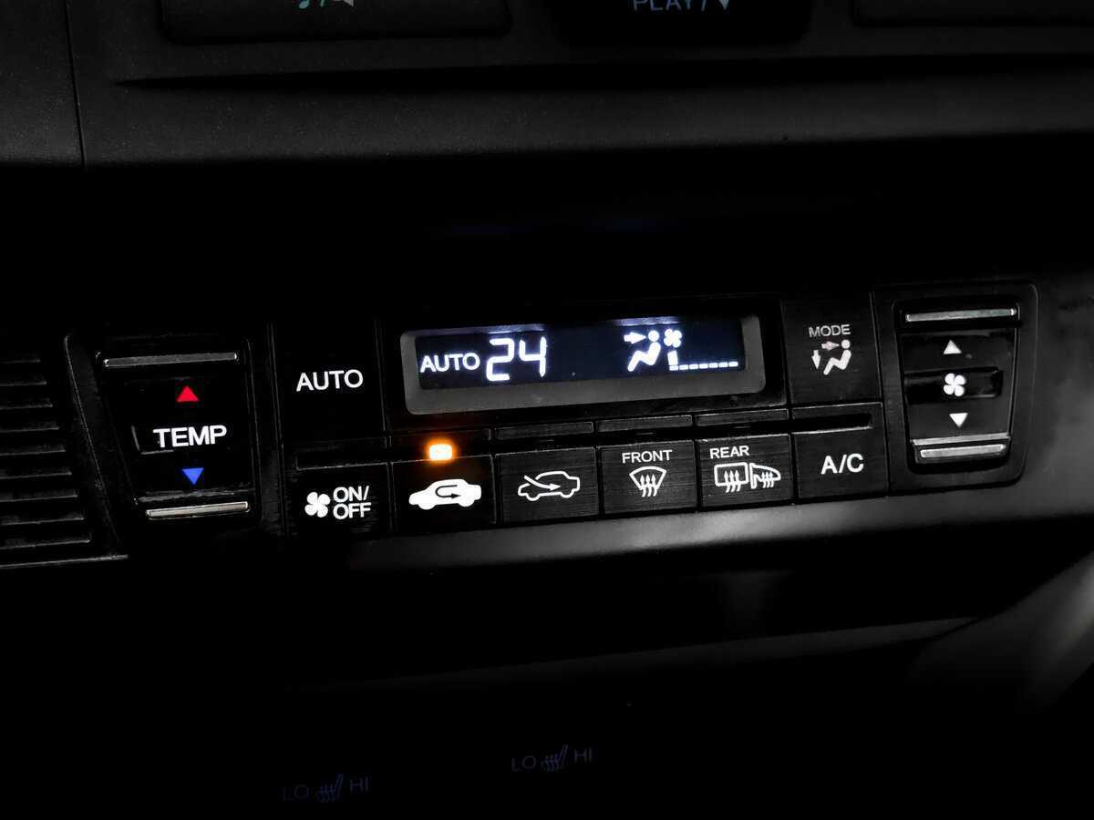 Honda Civic 2012 года с пробегом. Фото: #22