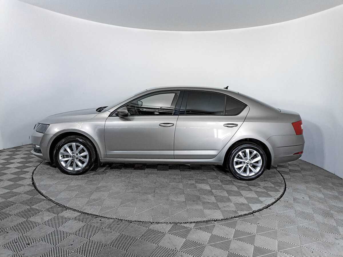 Skoda Octavia 2019 года с пробегом. Фото: #7