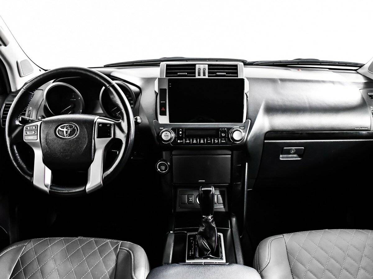 Toyota Land Cruiser Prado 2013 года с пробегом. Фото: #8