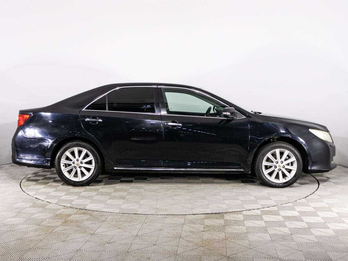Toyota Camry 2012 года с пробегом. Фото: #3