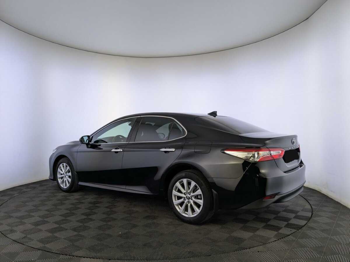 Toyota Camry 2020 года с пробегом. Фото: #6