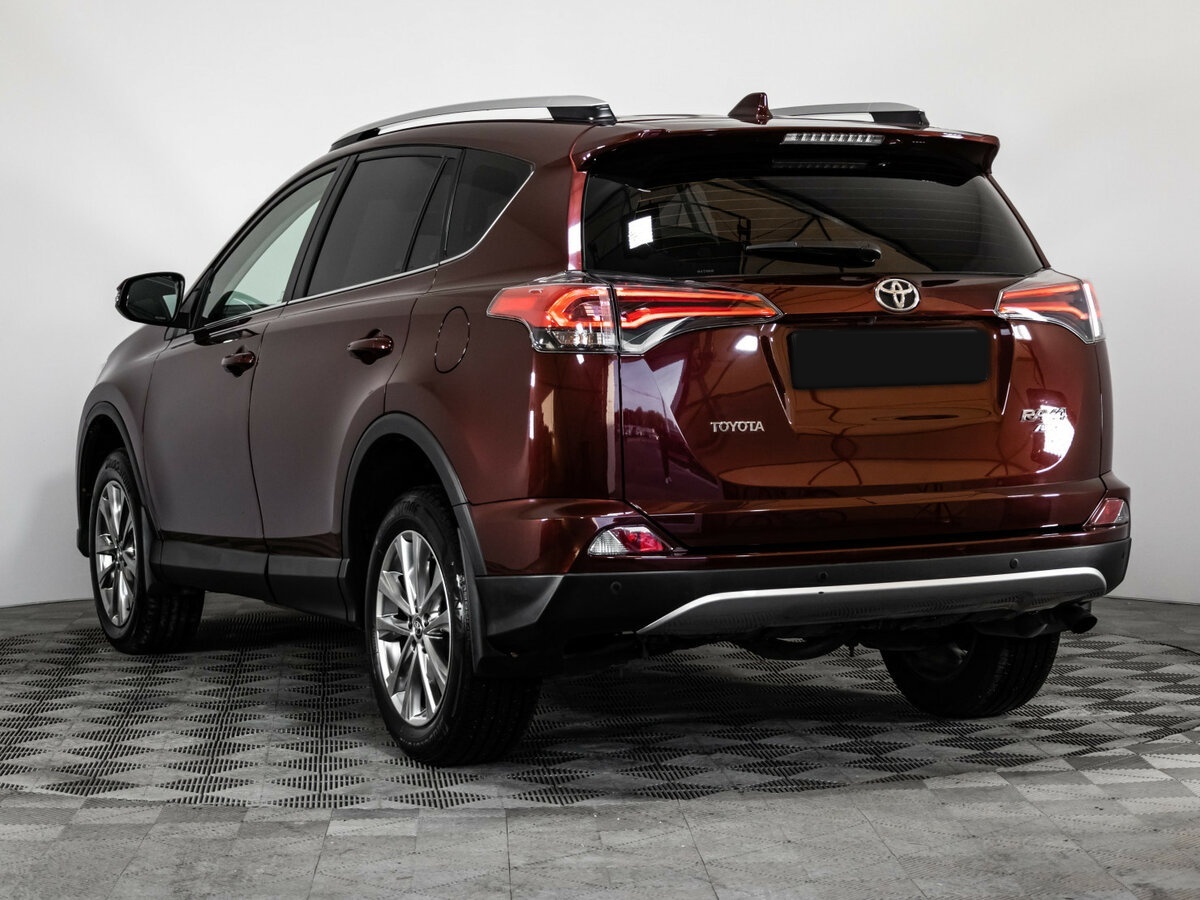 Toyota RAV4 2019 года с пробегом. Фото: #6