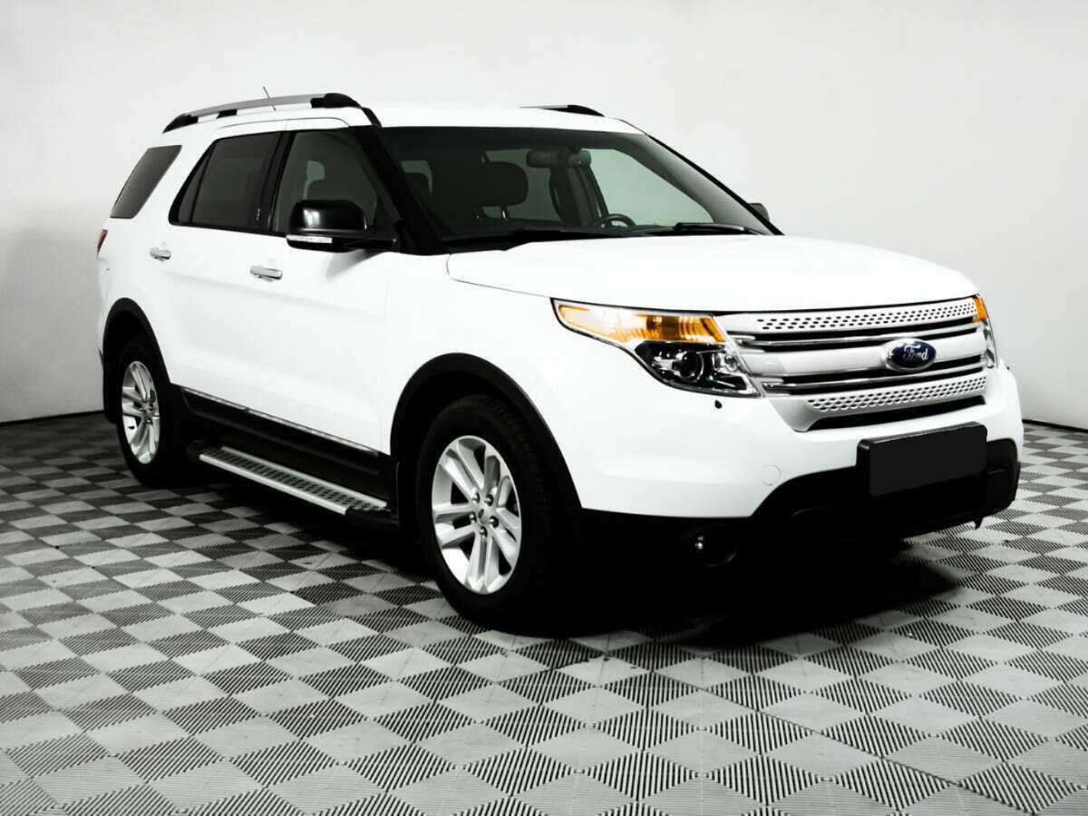 Ford Explorer 2013 года с пробегом. Фото: #2