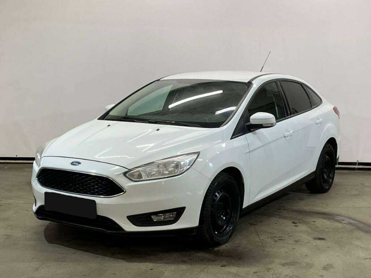 Ford Focus 2016 года с пробегом. Посмотреть фото