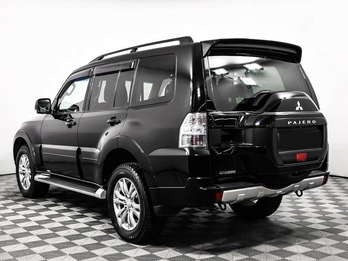 Mitsubishi Pajero 2015 года с пробегом. Фото: #6