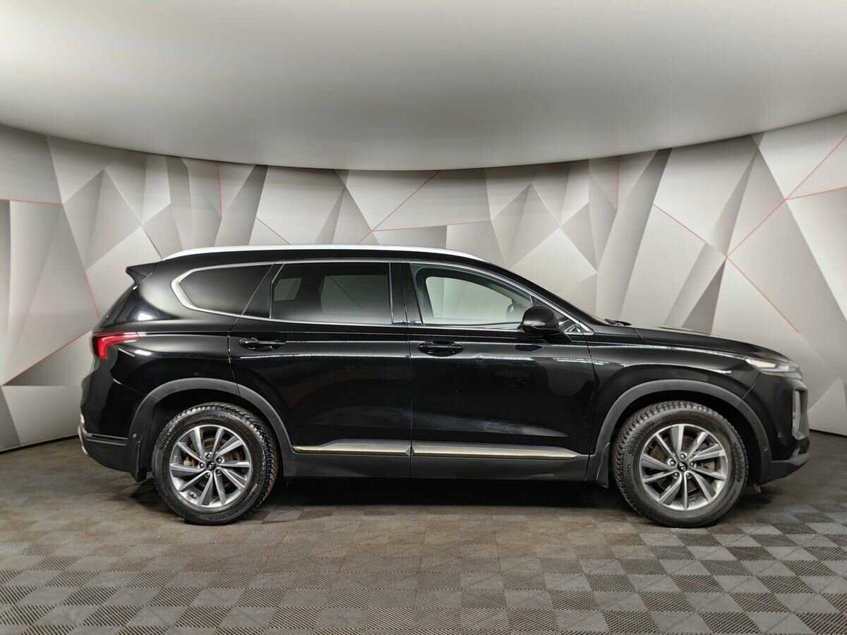 Hyundai Santa Fe 2019 года с пробегом. Фото: #5