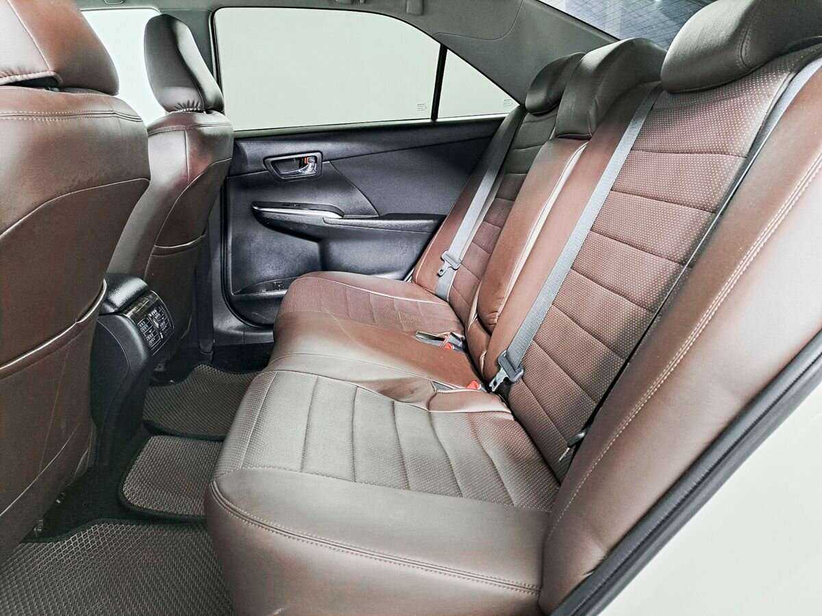 Toyota Camry 2016 года с пробегом. Фото: #8