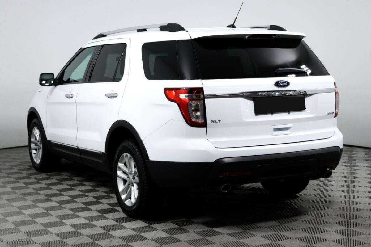 Ford Explorer 2015 года с пробегом. Фото: #6