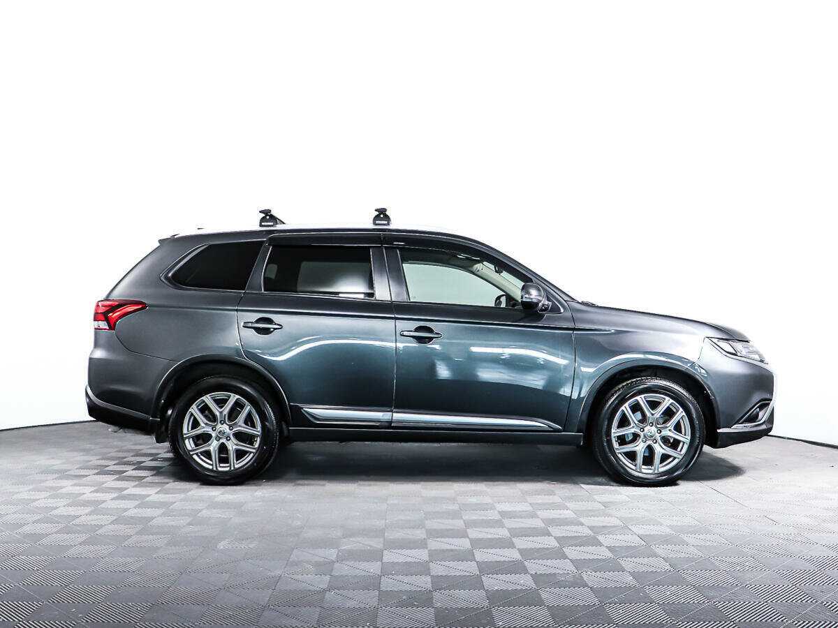 Mitsubishi Outlander 2020 года с пробегом. Фото: #3