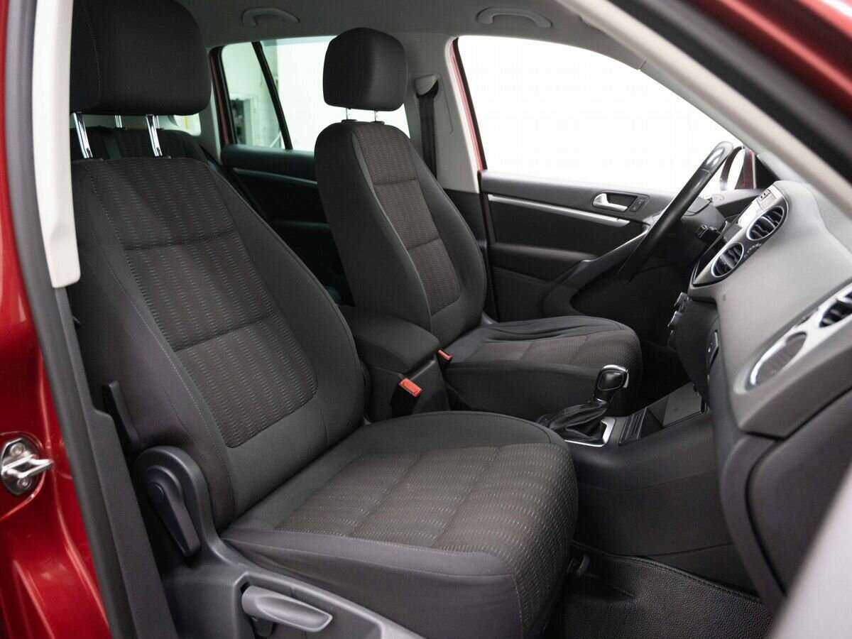 Volkswagen Tiguan 2012 года с пробегом. Фото: #11