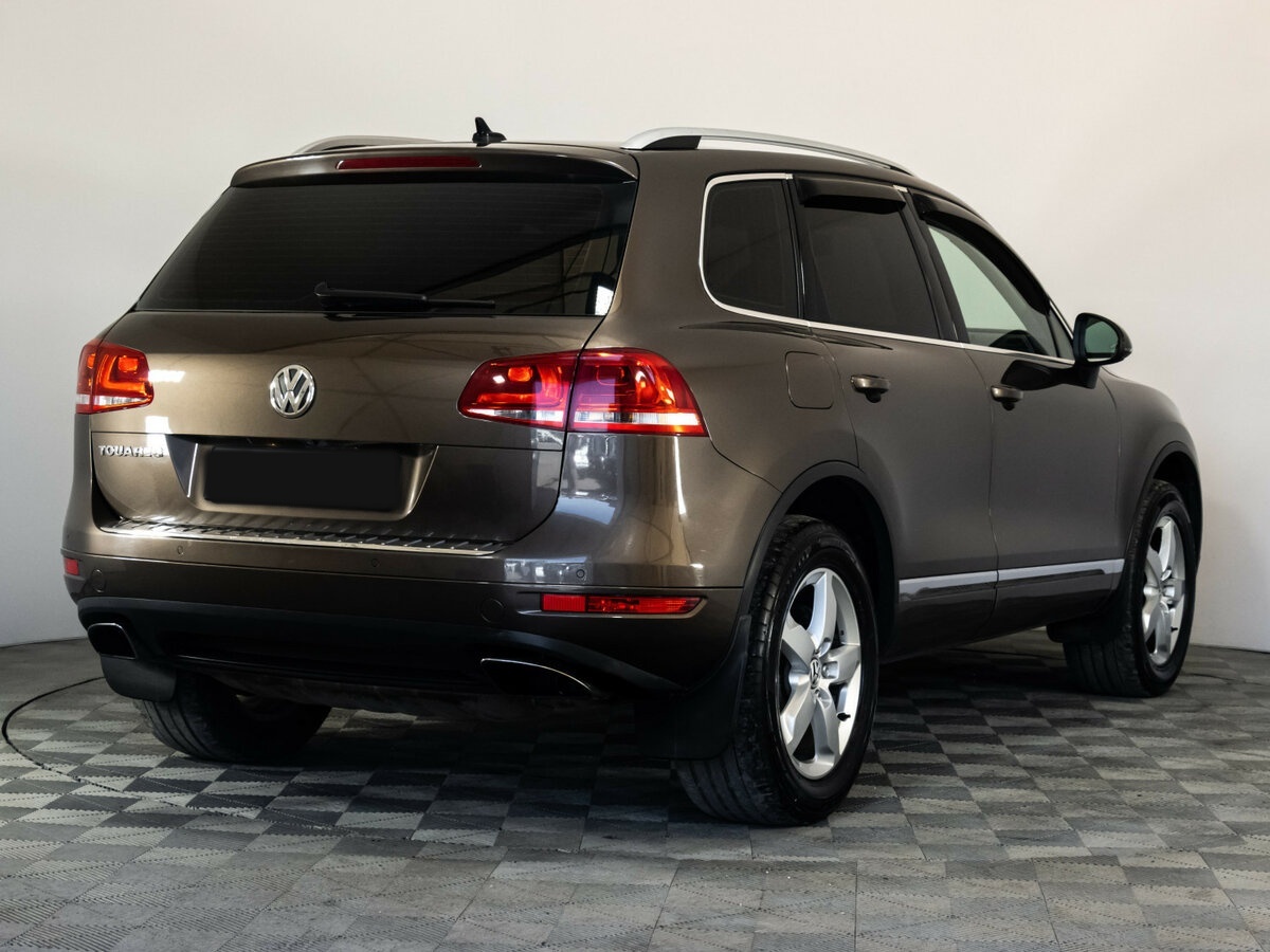 Volkswagen Touareg 2012 года с пробегом. Фото: #3