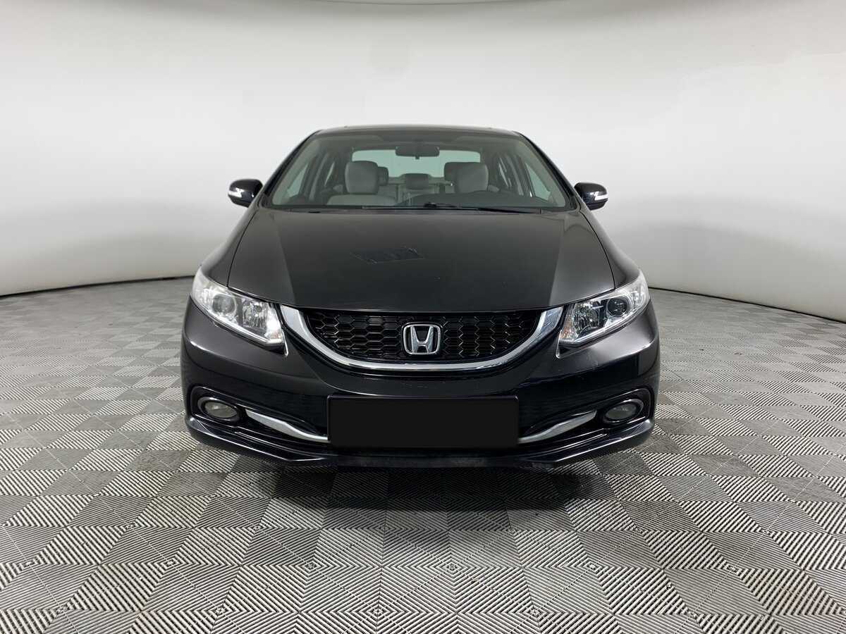 Honda Civic 2013 года с пробегом. Фото: #1