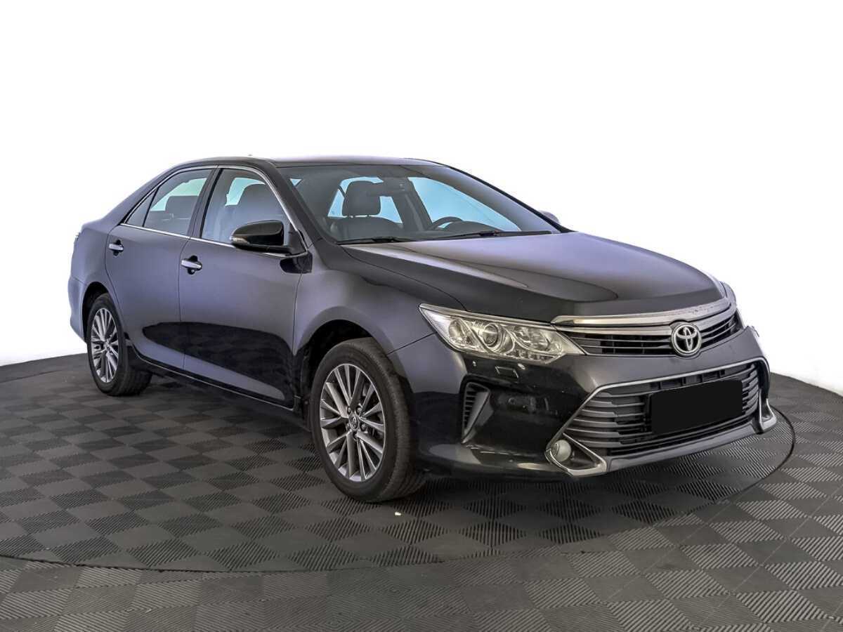Toyota Camry 2017 года с пробегом. Фото: #2