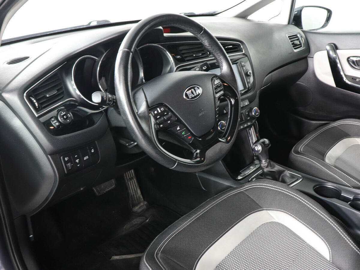Kia Ceed 2018 года с пробегом. Фото: #8