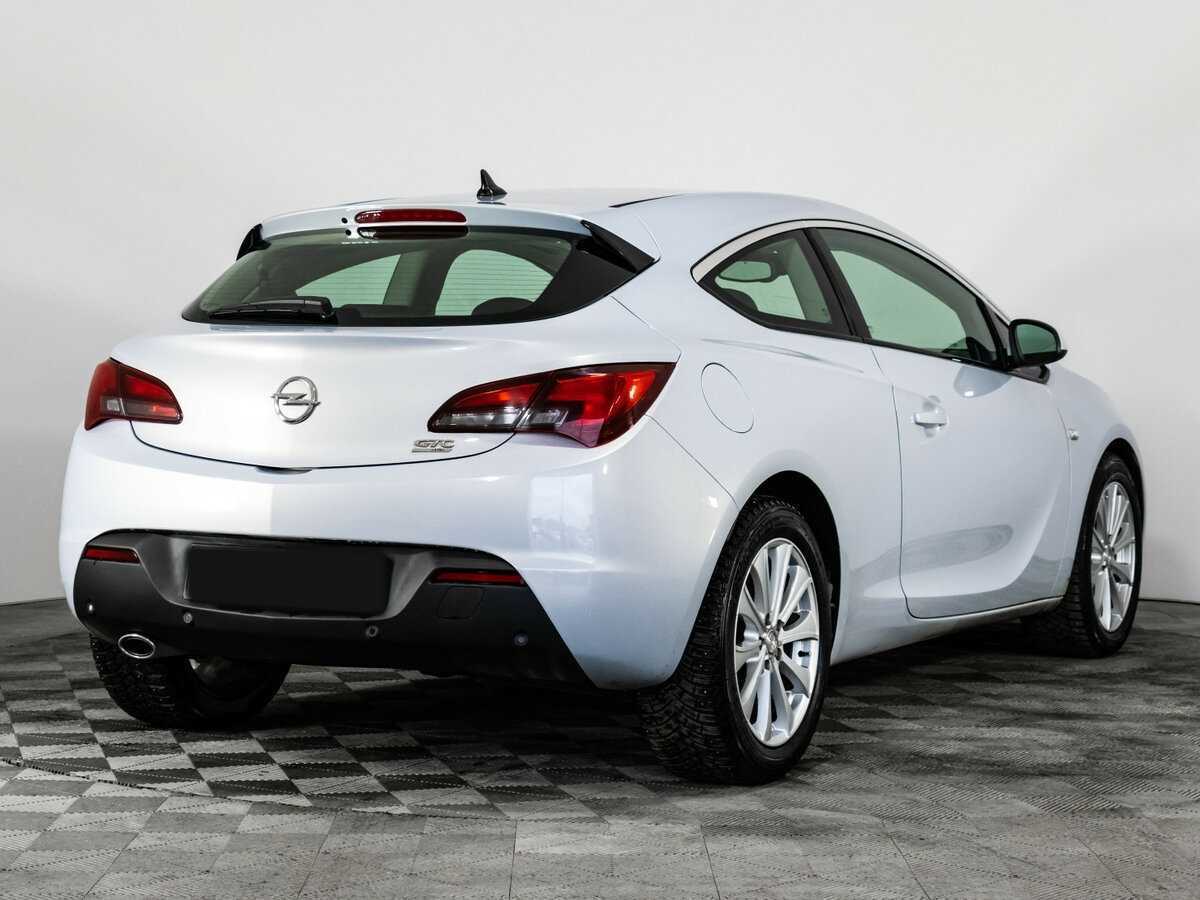 Opel Astra 2012 года с пробегом. Фото: #3