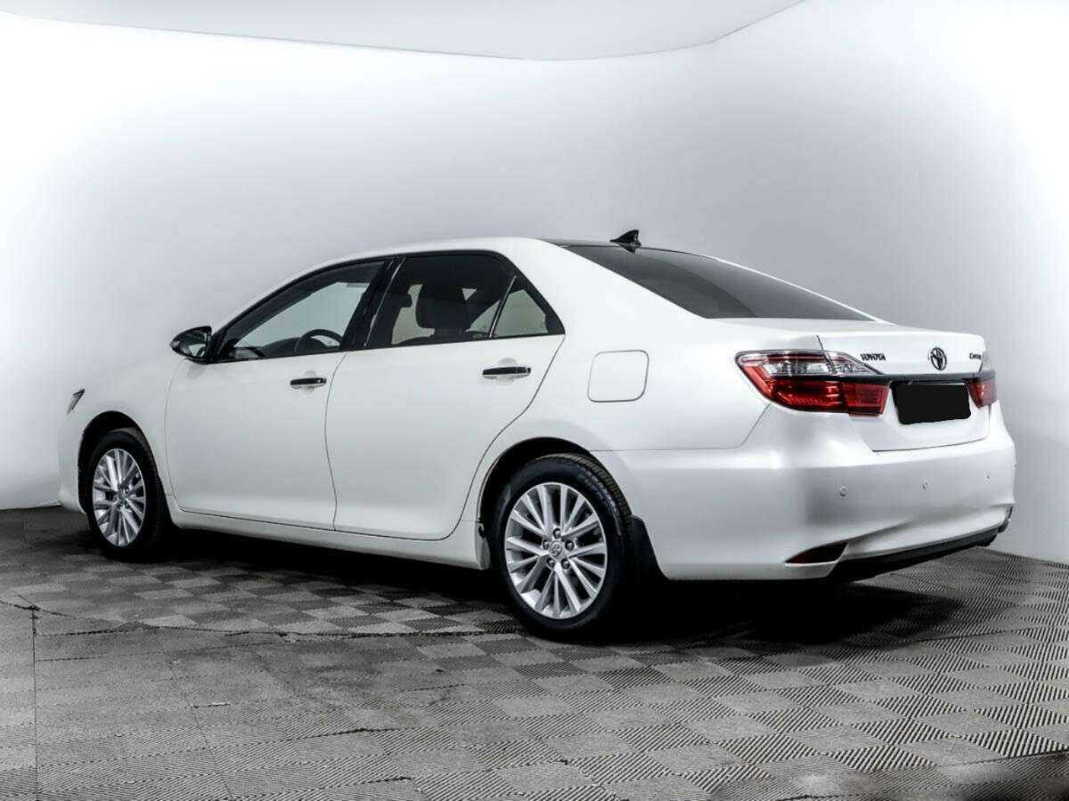 Toyota Camry 2015 года с пробегом. Фото: #5