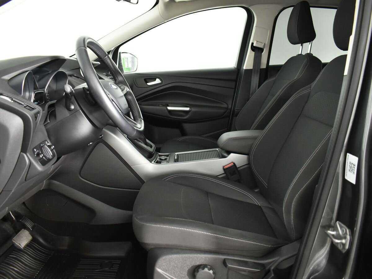 Ford Kuga 2017 года с пробегом. Фото: #9