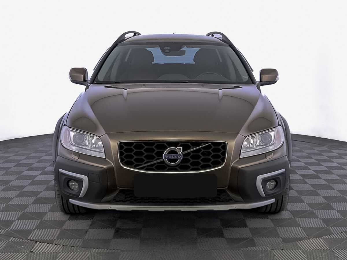 Volvo XC70 2015 года с пробегом. Фото: #1