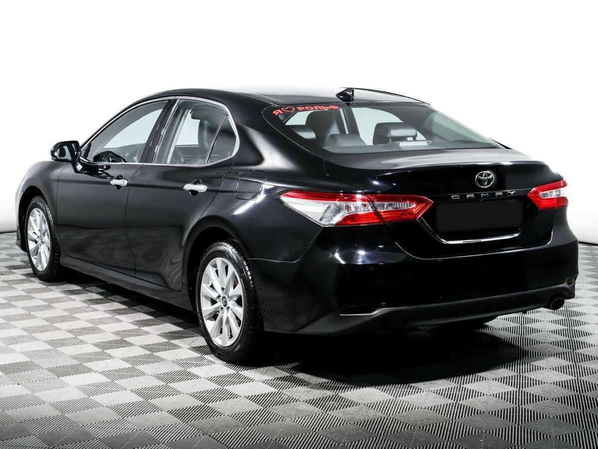 Toyota Camry 2019 года с пробегом. Фото: #6