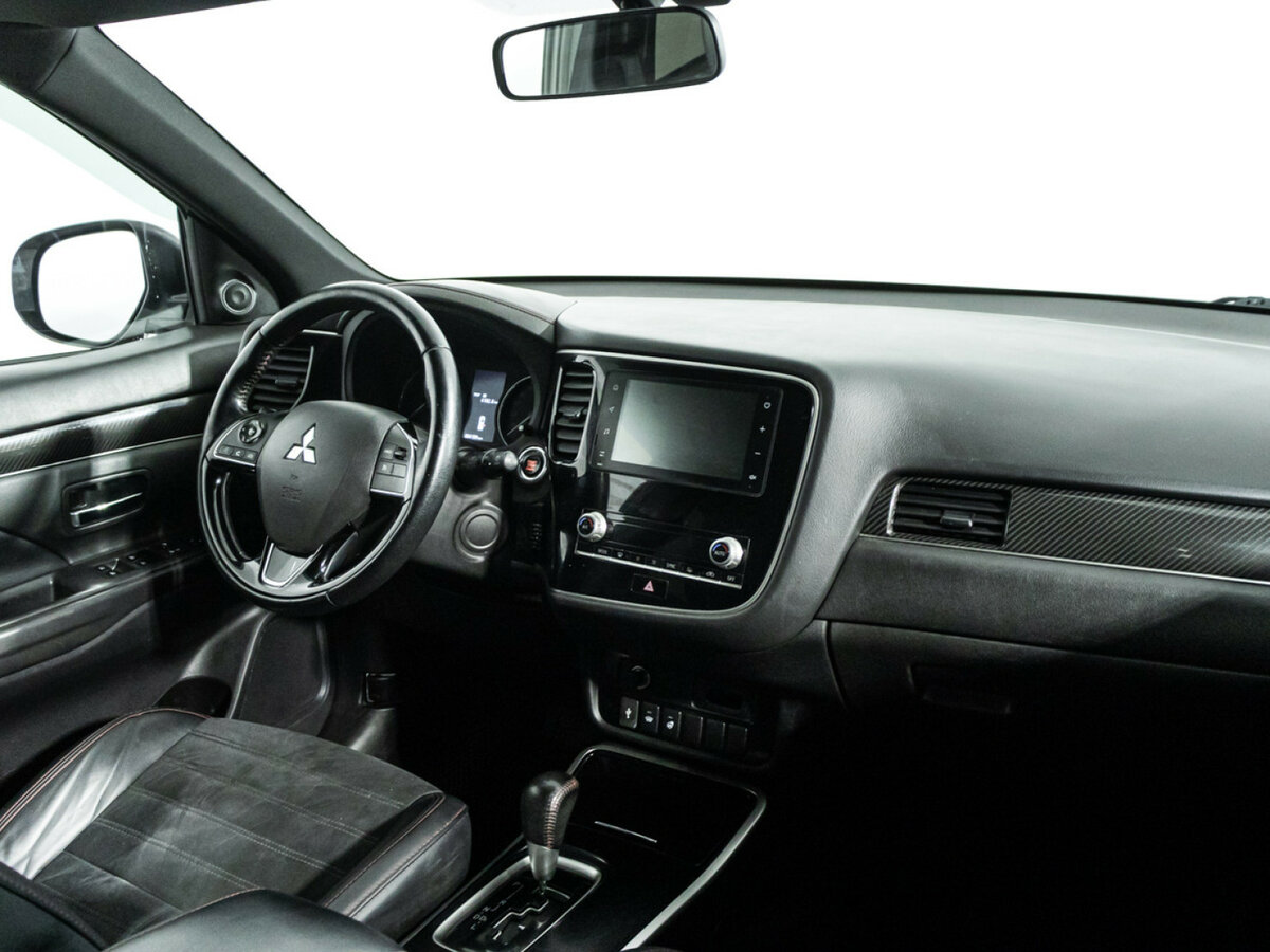 Mitsubishi Outlander 2021 года с пробегом. Фото: #8