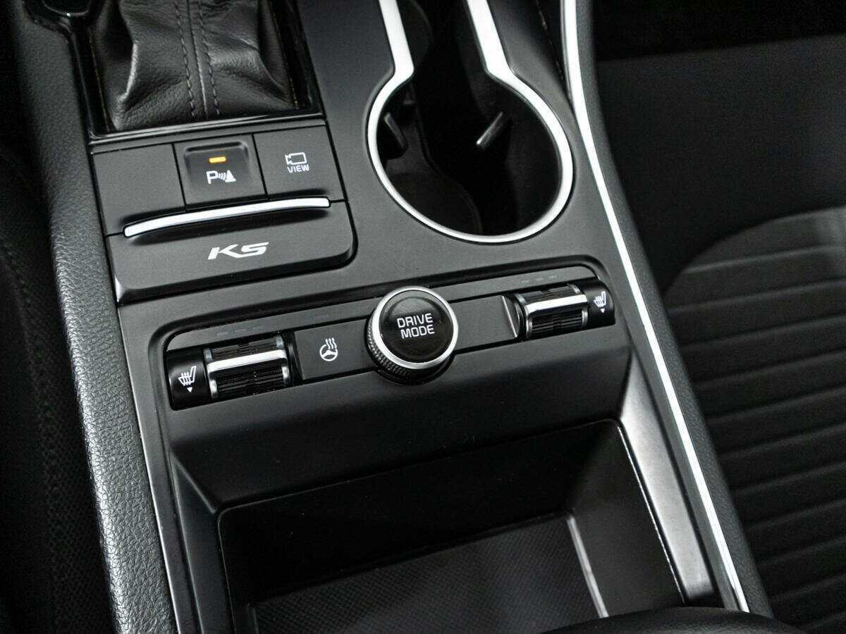 Kia K5 2021 года с пробегом. Фото: #15