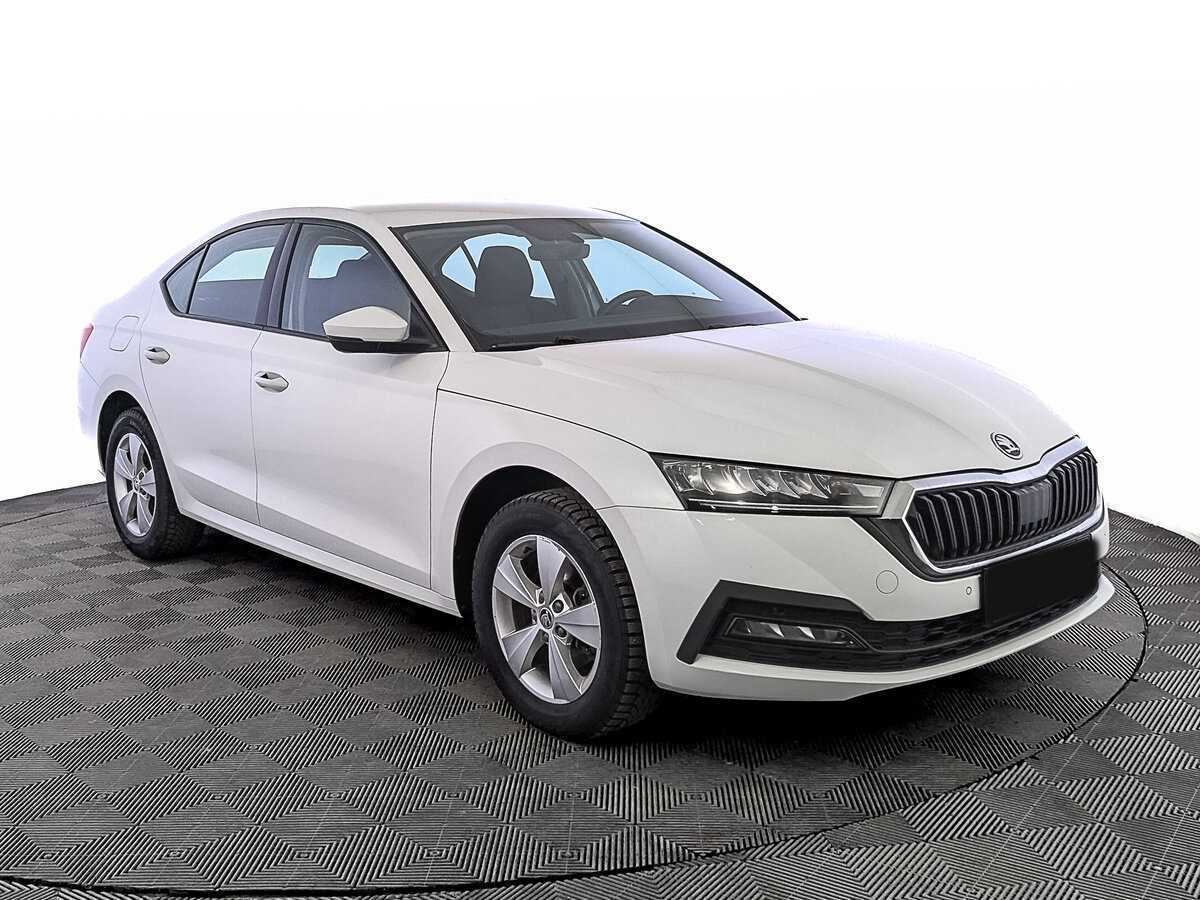 Skoda Octavia 2021 года с пробегом. Фото: #2