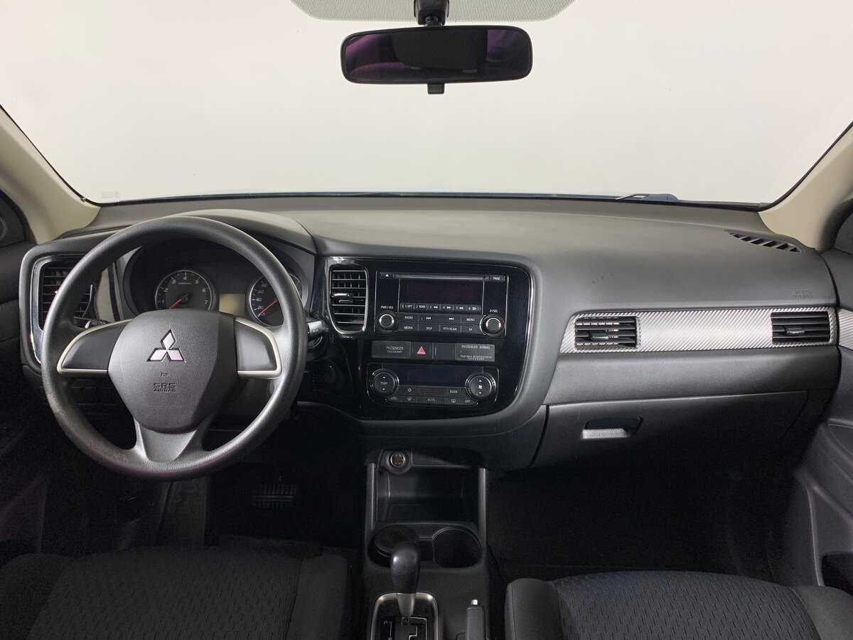 Mitsubishi Outlander 2013 года с пробегом. Фото: #12