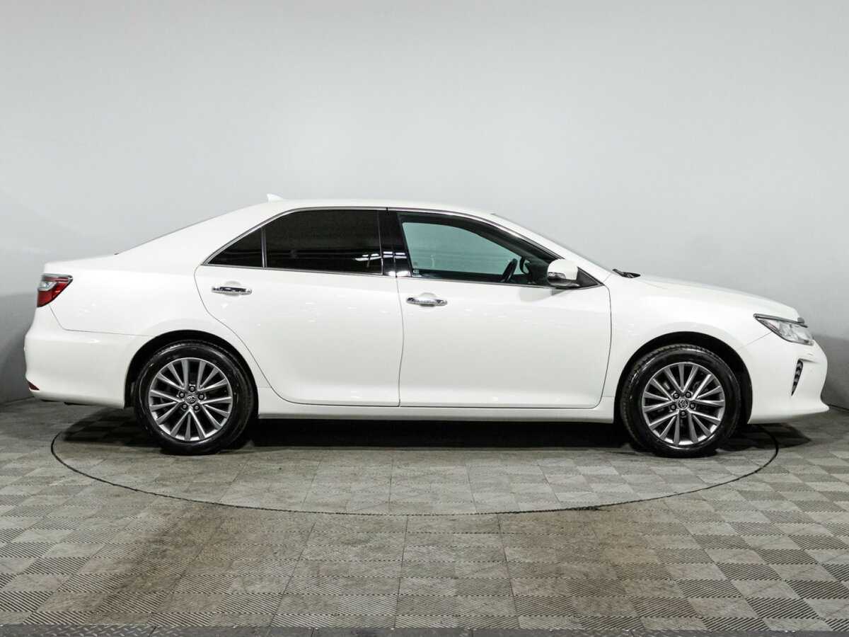 Toyota Camry 2016 года с пробегом. Фото: #3