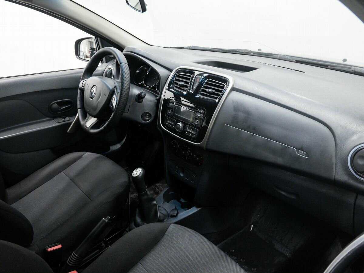 Renault Sandero 2016 года с пробегом. Фото: #5