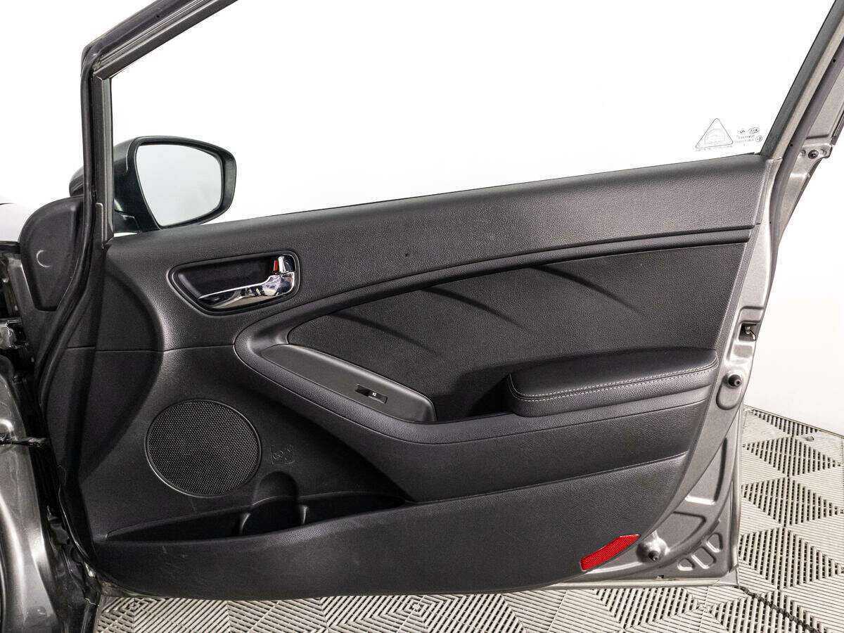 Kia Cerato 2019 года с пробегом. Фото: #26